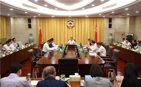 省政協黨組理論學習中心組專題學習習近平總書記在慶祝中國人民政治協商會議成立75周年大會上的重要講話精神 廉毅敏主持并講話